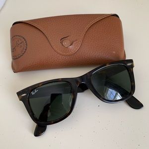 Rayban Wayfarer Sunglasses In Tortoise